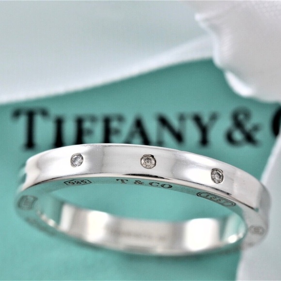 Tiffany & Co. 1837 Concave 3 point Diamond Ring - Picture 1 of 12
